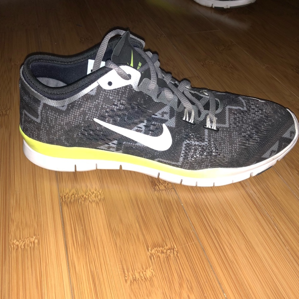 Nike free shoes